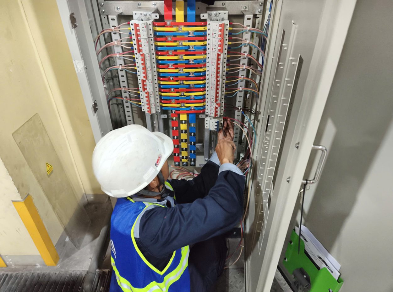 Lắp cơ điện cho máy nghiền keo KCN QUang Minh